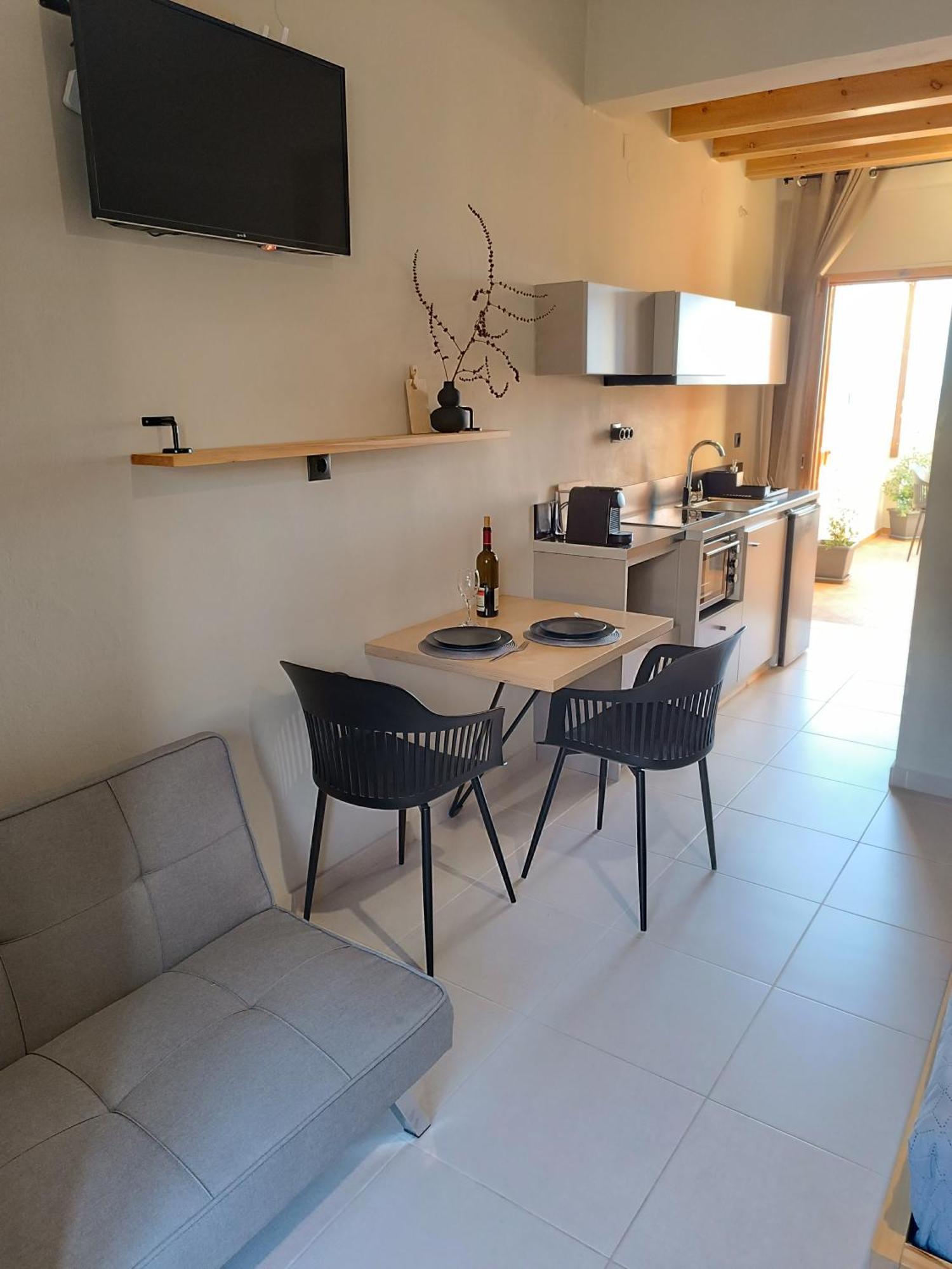 Giodriana Cozy Studio Agia Marina  Exterior photo